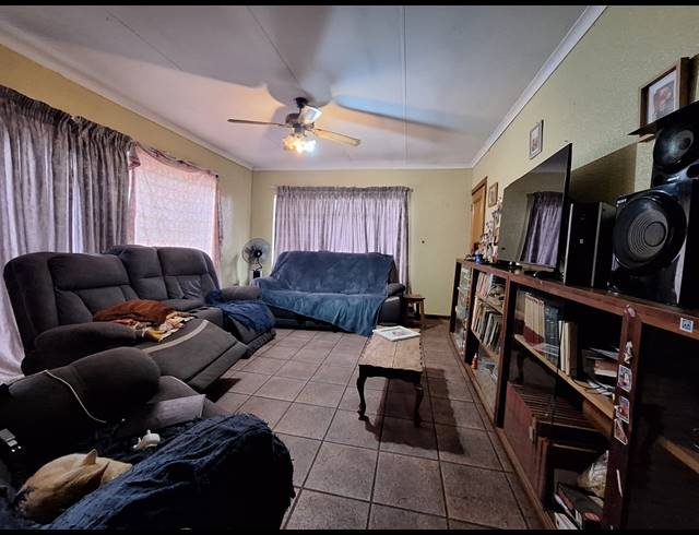 3 BEDROOM HOUSE FOR SALE IN BERGSIG